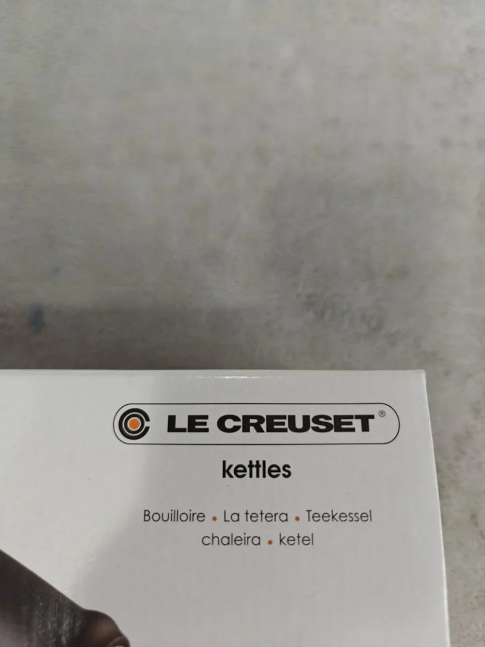 Le Creuset Q310167 1.6L Whistling Kettle New In box